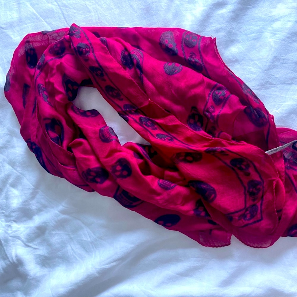 Alexander McQueen skull scarf scarves